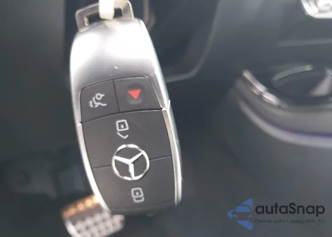 2020 Mercedes-Benz A 220 z USA, uszkodzony, nr VIN W1K3G4EB3LW047573